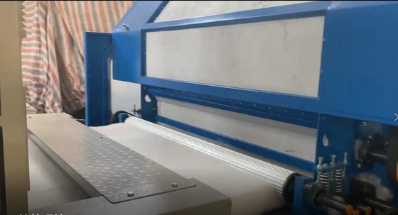 Novo tipo HYSL-150 Máquina de cardar de alta velocidade Largura de trabalho 1500 mm