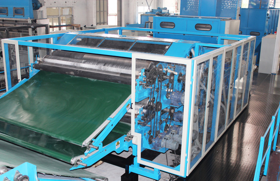Máquina de cardadura não tecida 2500MM dos interiores automotivos da garantia dos meses HongYi-24 para o carro